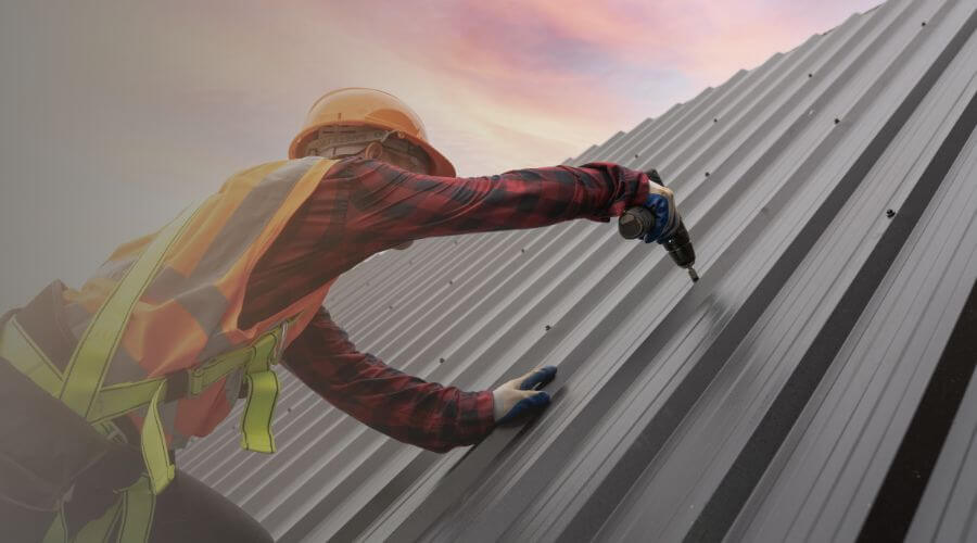 Professional gutter cleaning in Jewett, OH